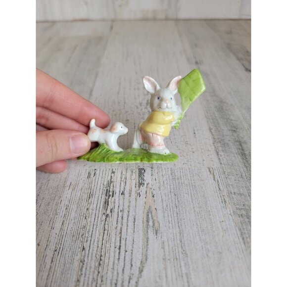 Mini Easter Bunny dog kite Village accessory - Picture 2 of 8